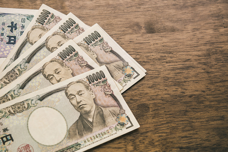 医療脱毛のヒゲ脱毛の費用相場は5回で7万円~!